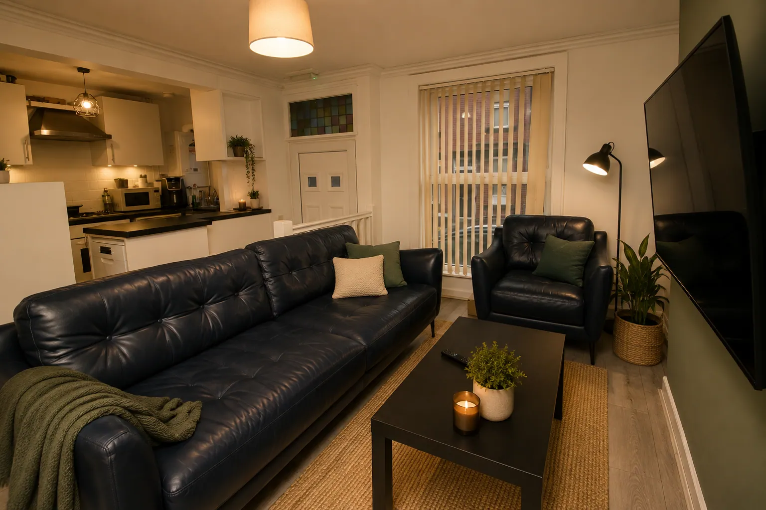 3 bedroom student house to rent on Harold Mount, Hyde Park, Leeds