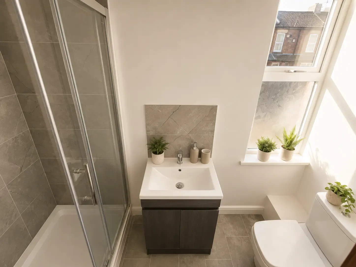 6 bedroom student house to rent on Cardigan Lane, Burley, Leeds — photo 2