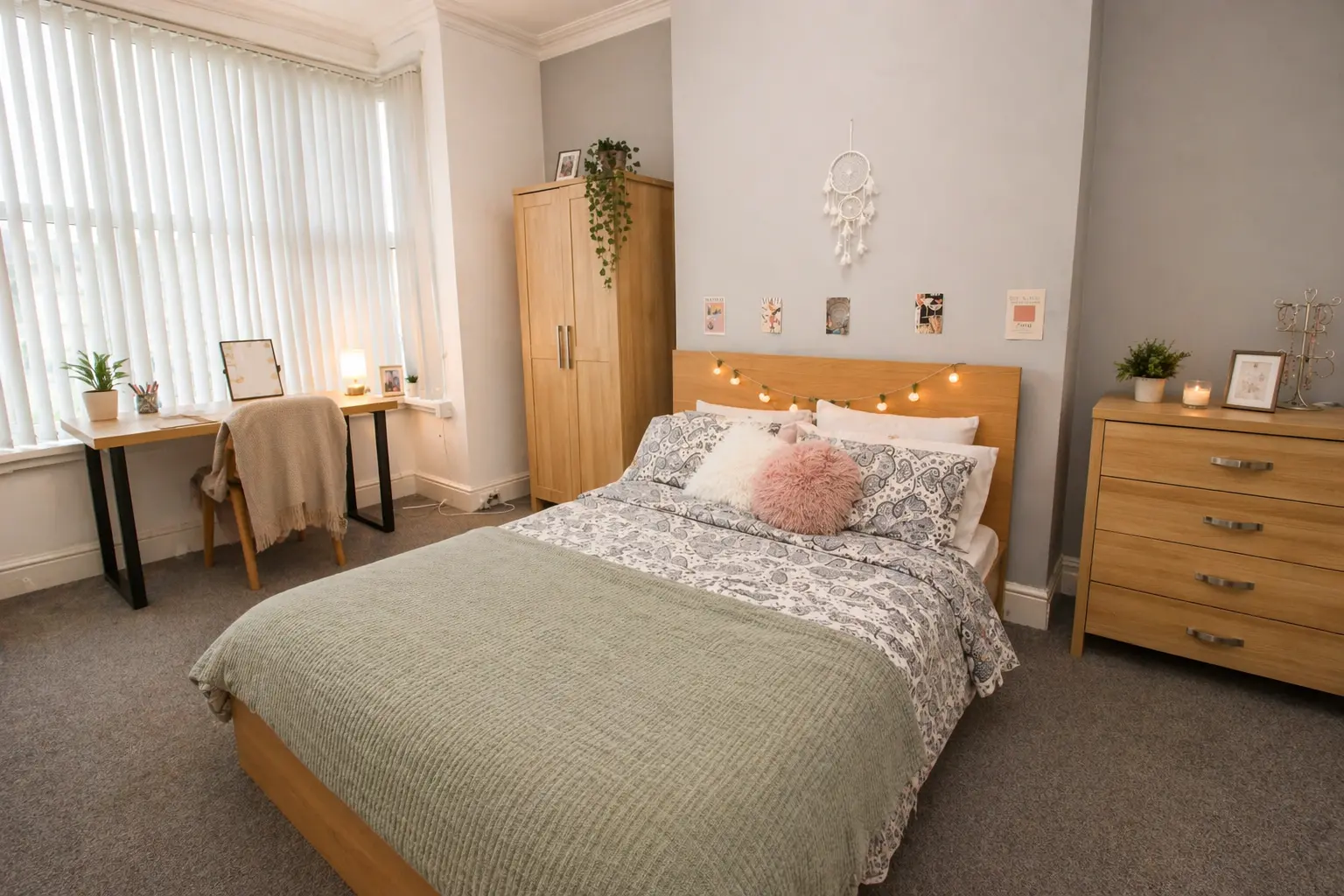 5 bedroom student house to rent on The Village Street, Burley, Leeds — photo 4