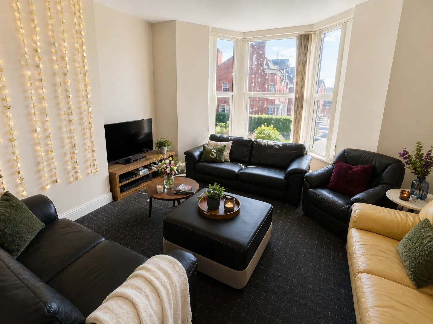 9 bedroom student house to rent on Regent Park Terrace, Hyde Park, Leeds — photo 2