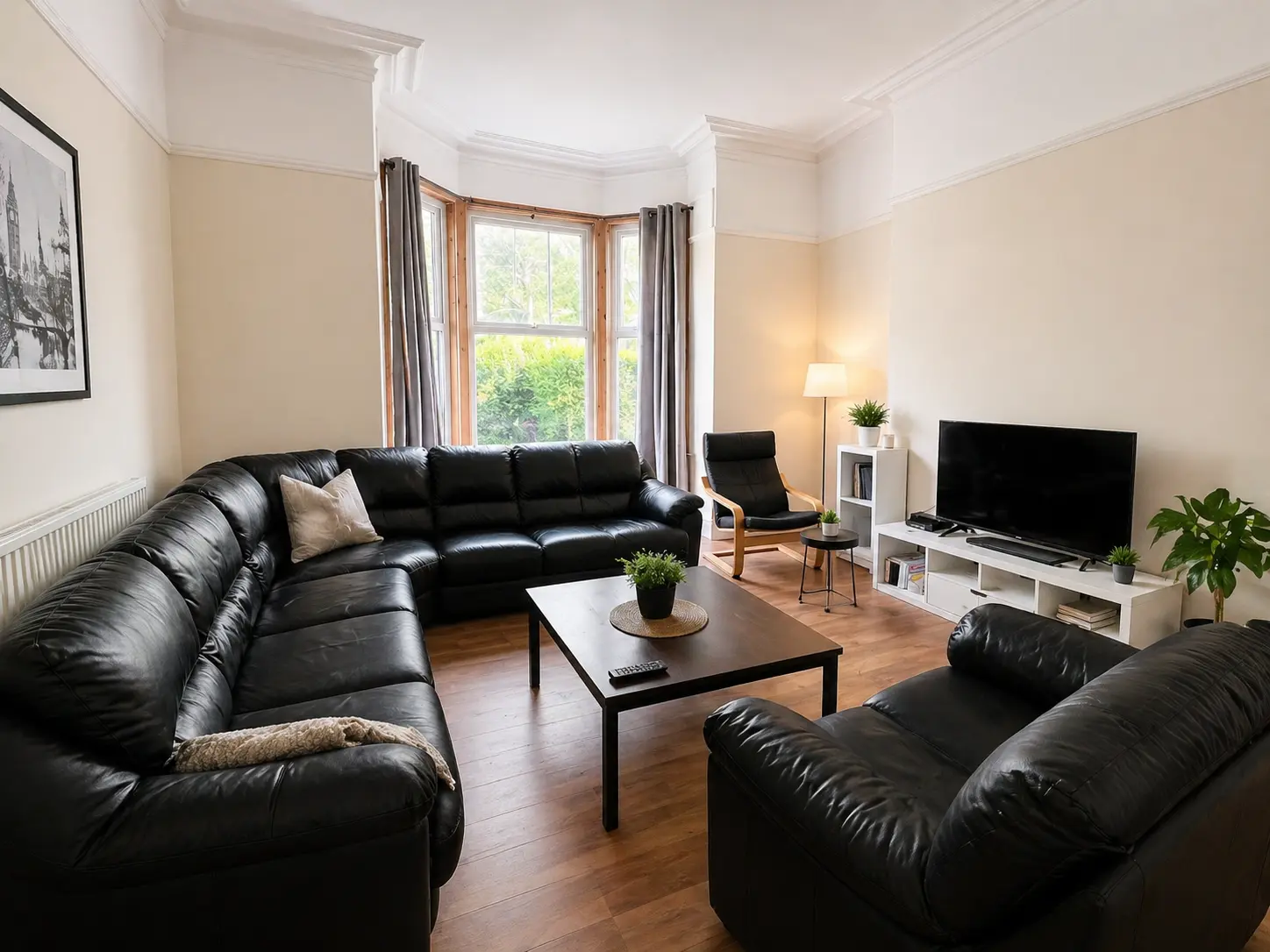 7 bedroom student house to rent on Hyde Park Road, Hyde Park, Leeds