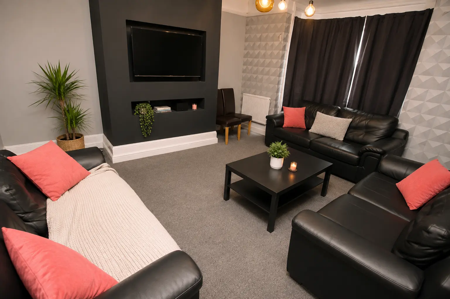 11 bedroom student house to rent on Brudenell Road, Hyde Park, Leeds — photo 2